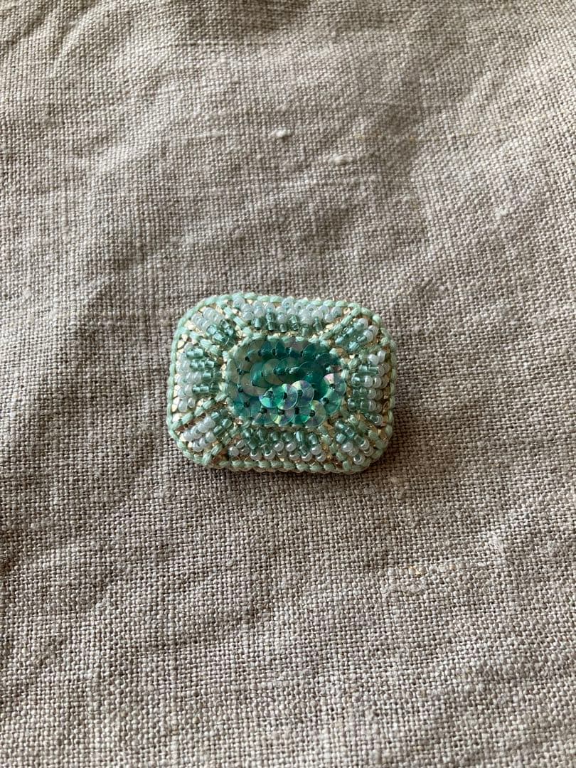 tamas タマス makura ブローチ