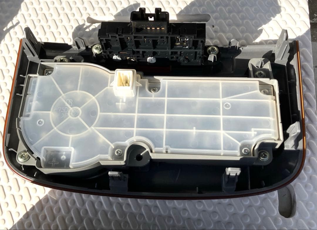 タントL375S 【純正オプション】ウッドパネル　セット(オーディオスイッチ付き