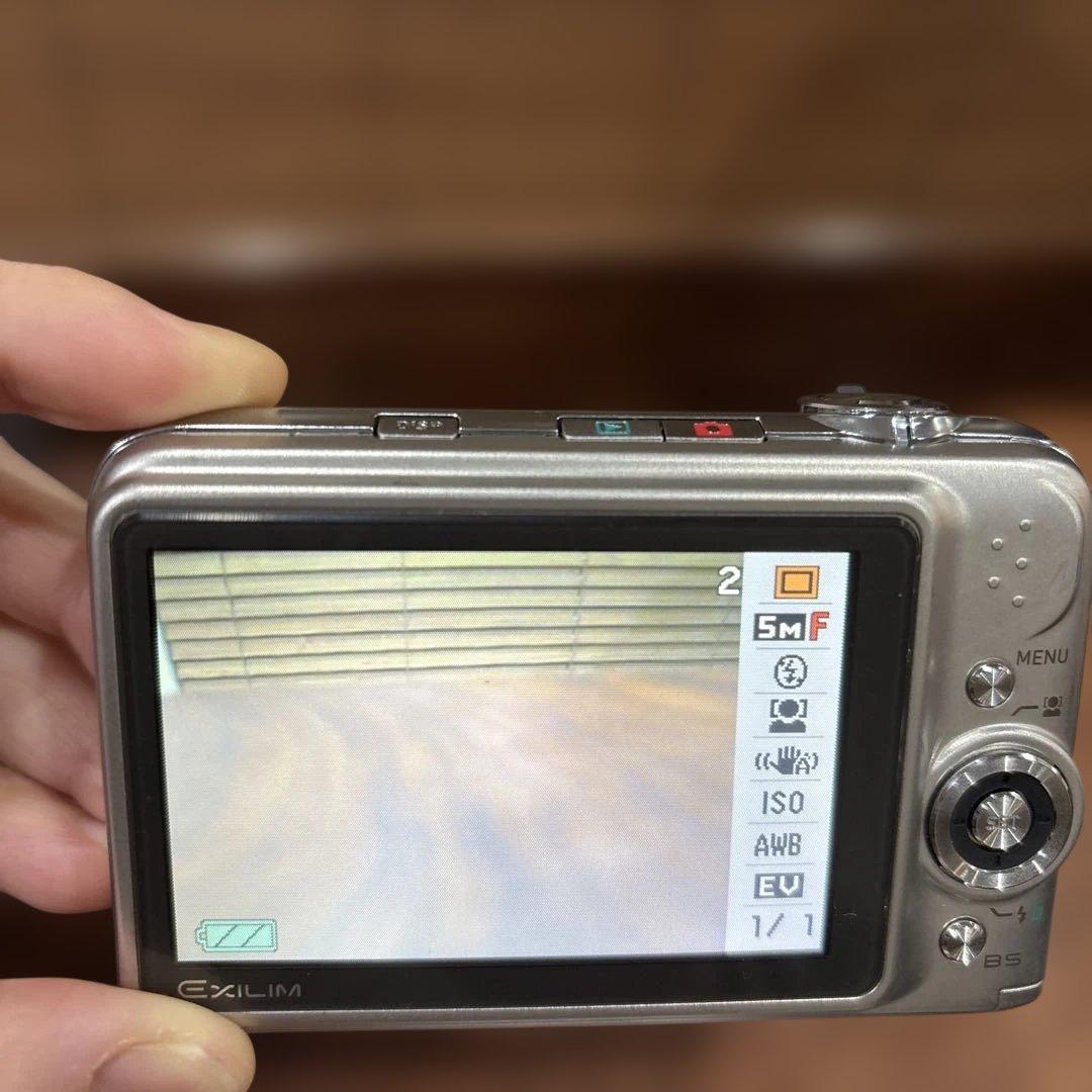 CASIO EXILIM EX-Z1200 コンパクトデジタルカメラ