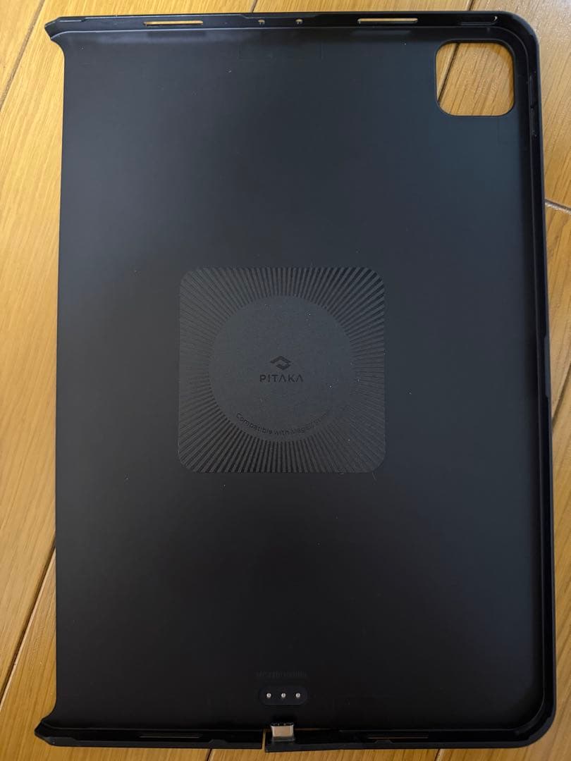 PITAKA MagEZ Folio 2 ＆ Pita Flow charger