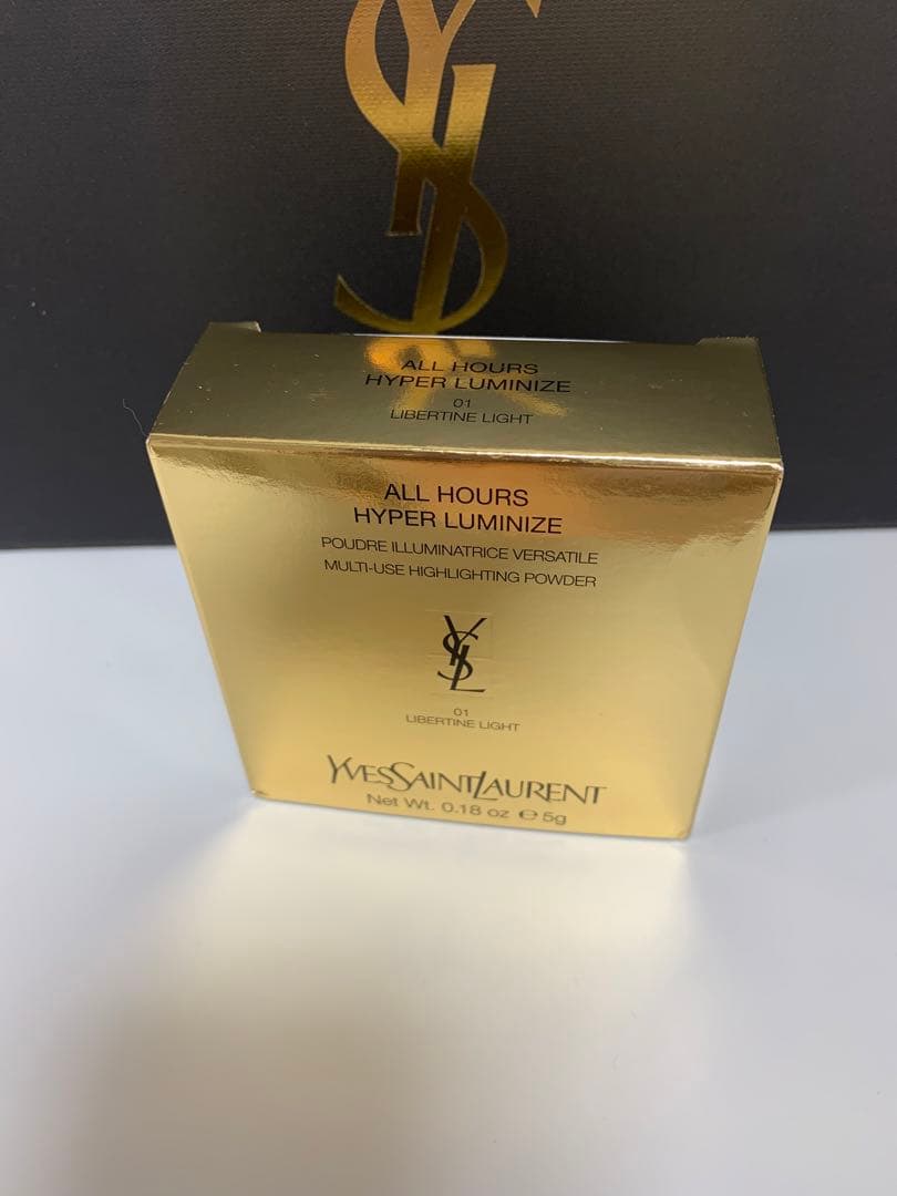 【新品】イヴサンローラン　オールアワーズ ハイパールミナイザー 01番