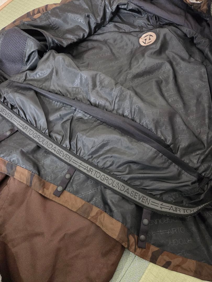 【デサント製】A-SEVEN スノボウェア上下セット L 迷彩 ヒートナビ搭載