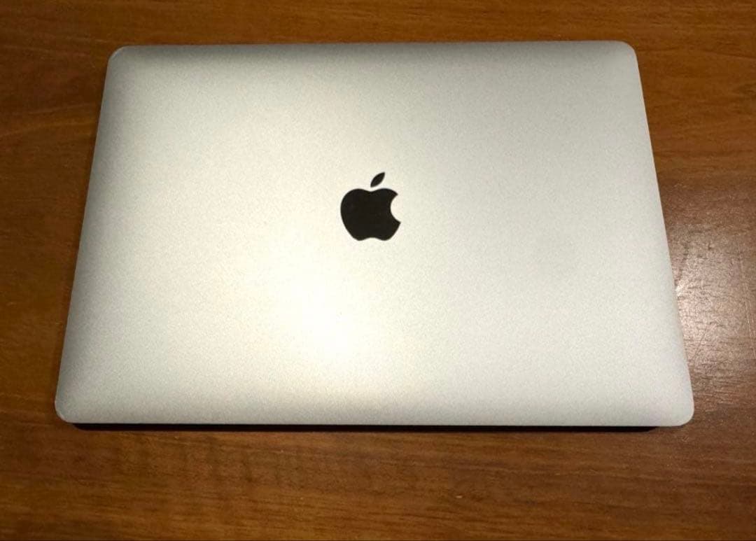 Macbook Air 13-inch 2018年モデル 121GB