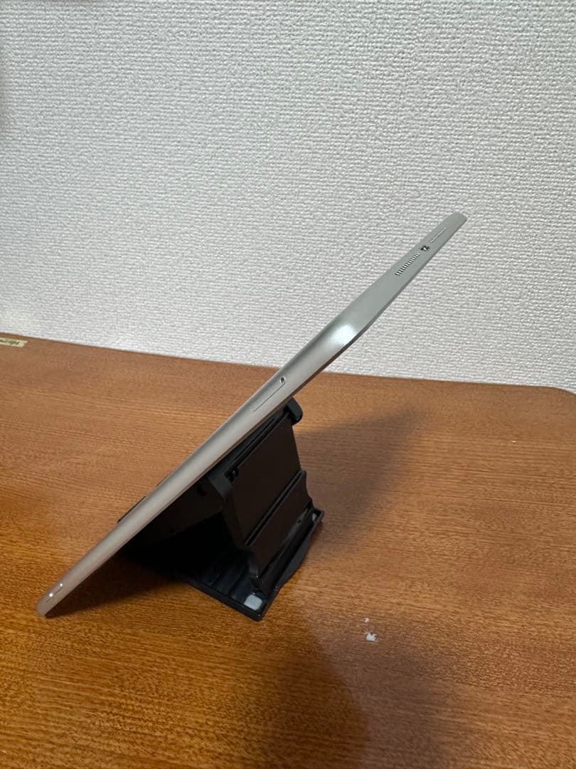 iPad 9.7インチ (第5世代) 128GB WiFi + セルラー