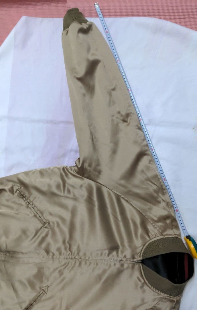 コムサデモードメン黒い刺繍スカジャン　リバーシブル　メンズ　Mサイズ　コムサメン