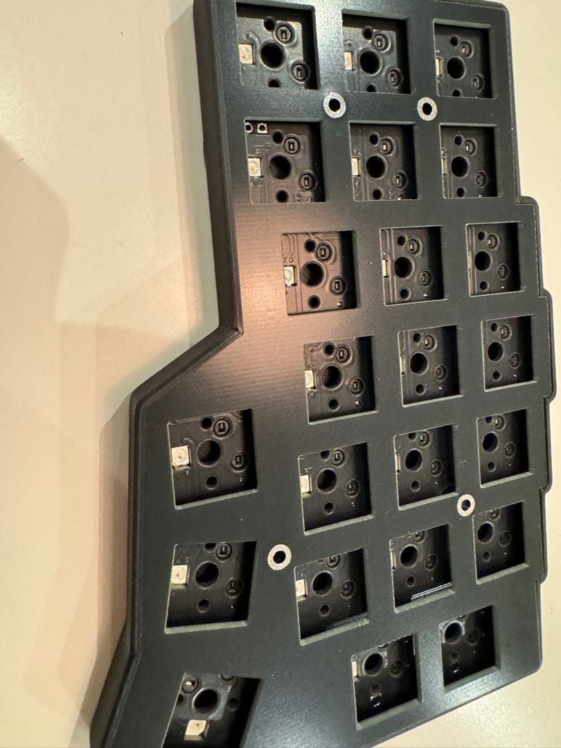 【新品】 corne v4 cherry 完成品keychron静音、ケーブル付