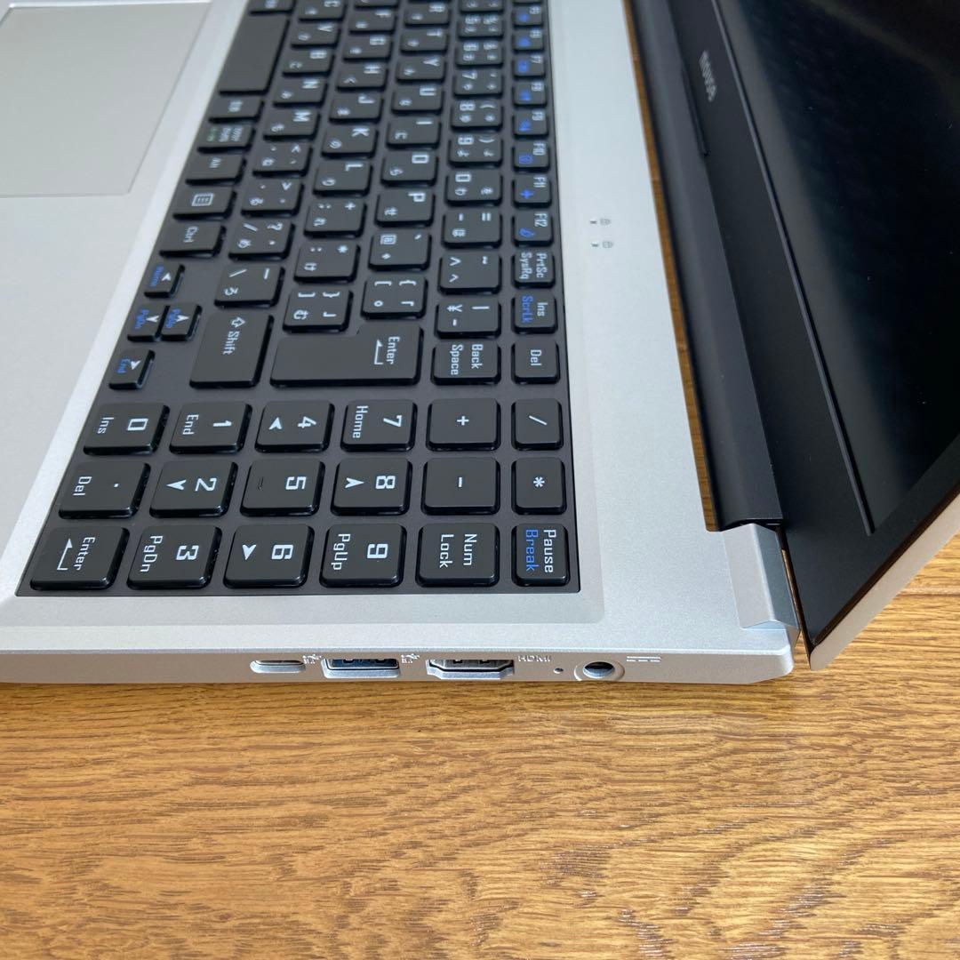 マウスノートパソコン B5-i5 メモリ16GB / SDD256GB