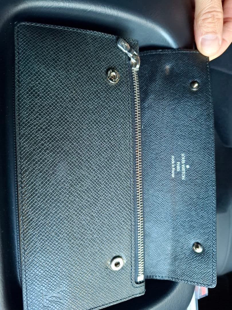 利*行様 ヴィトン　LOUIS VUITTON タイガライン　アコルディオン　長