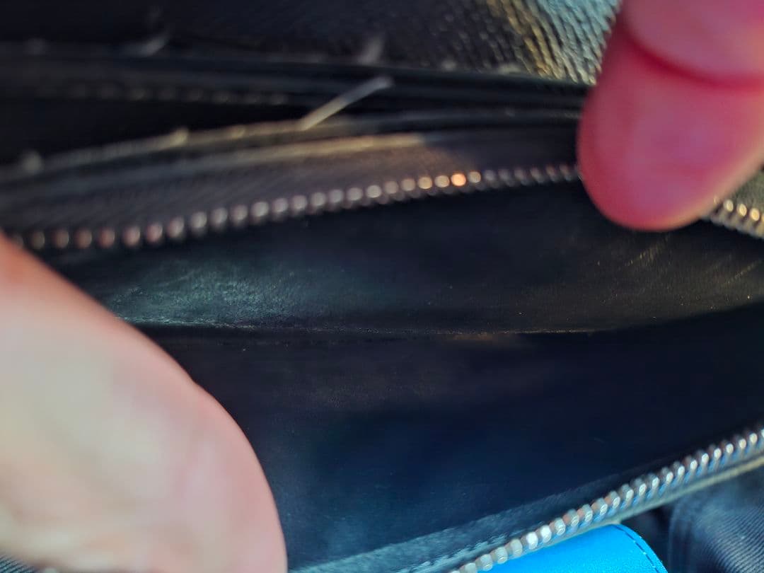 利*行様 ヴィトン　LOUIS VUITTON タイガライン　アコルディオン　長