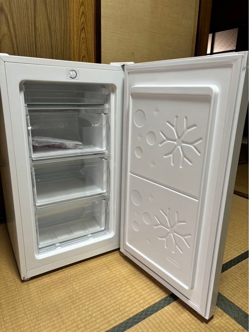 【美品】MAXZEN 冷凍庫　右開き