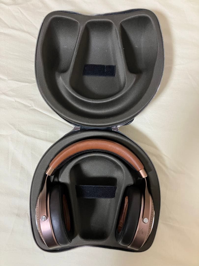 Focal Stellia 非喫煙　ペットなし　付属品付き