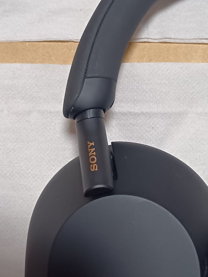 SONY ブラック オーバーイヤーヘッドフォン