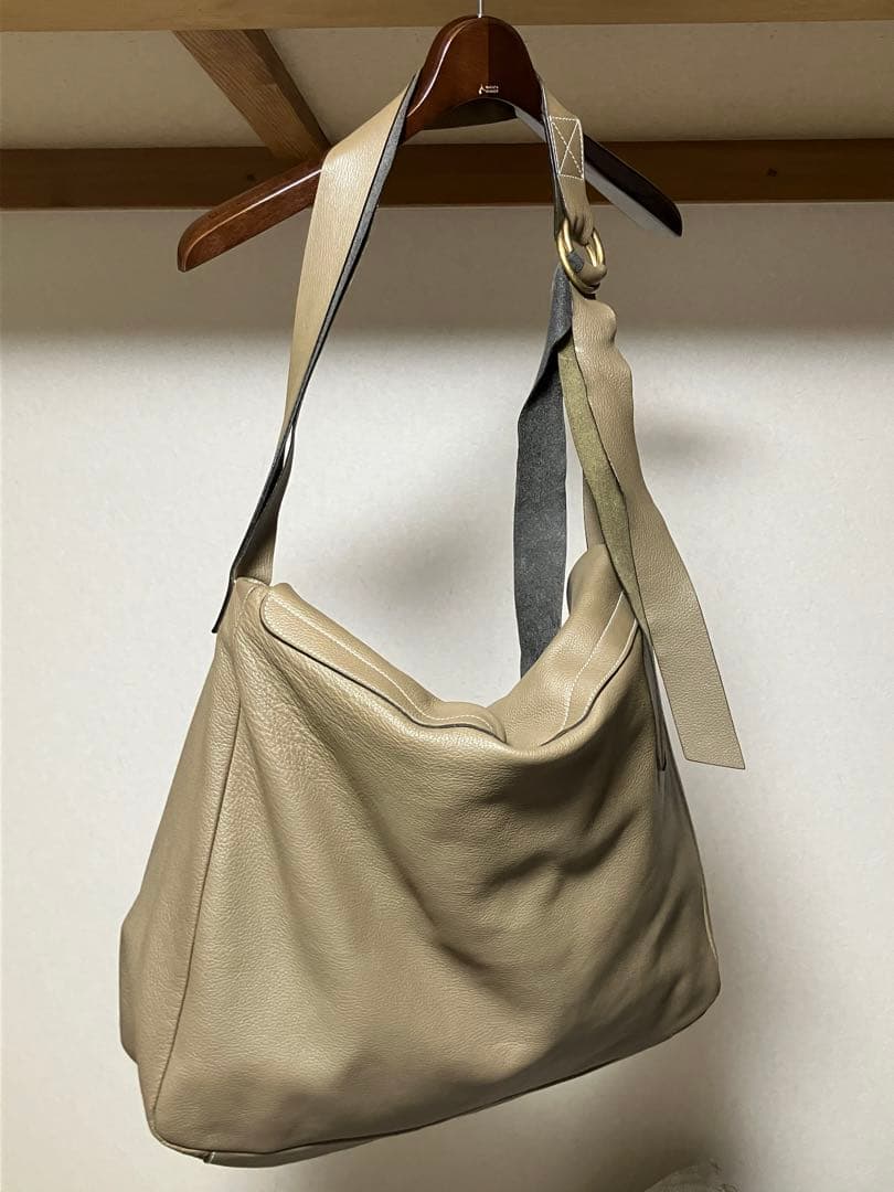 【4/13限定値下】コモリcomoli レザーメッセンジャーバッグ