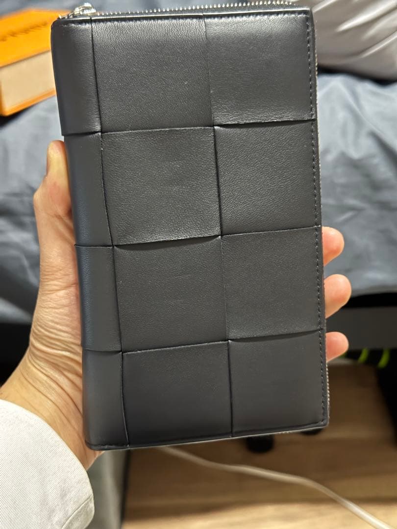RYOさん予約済みです。 BOTTEGA VENETA ブラックレザー長財布