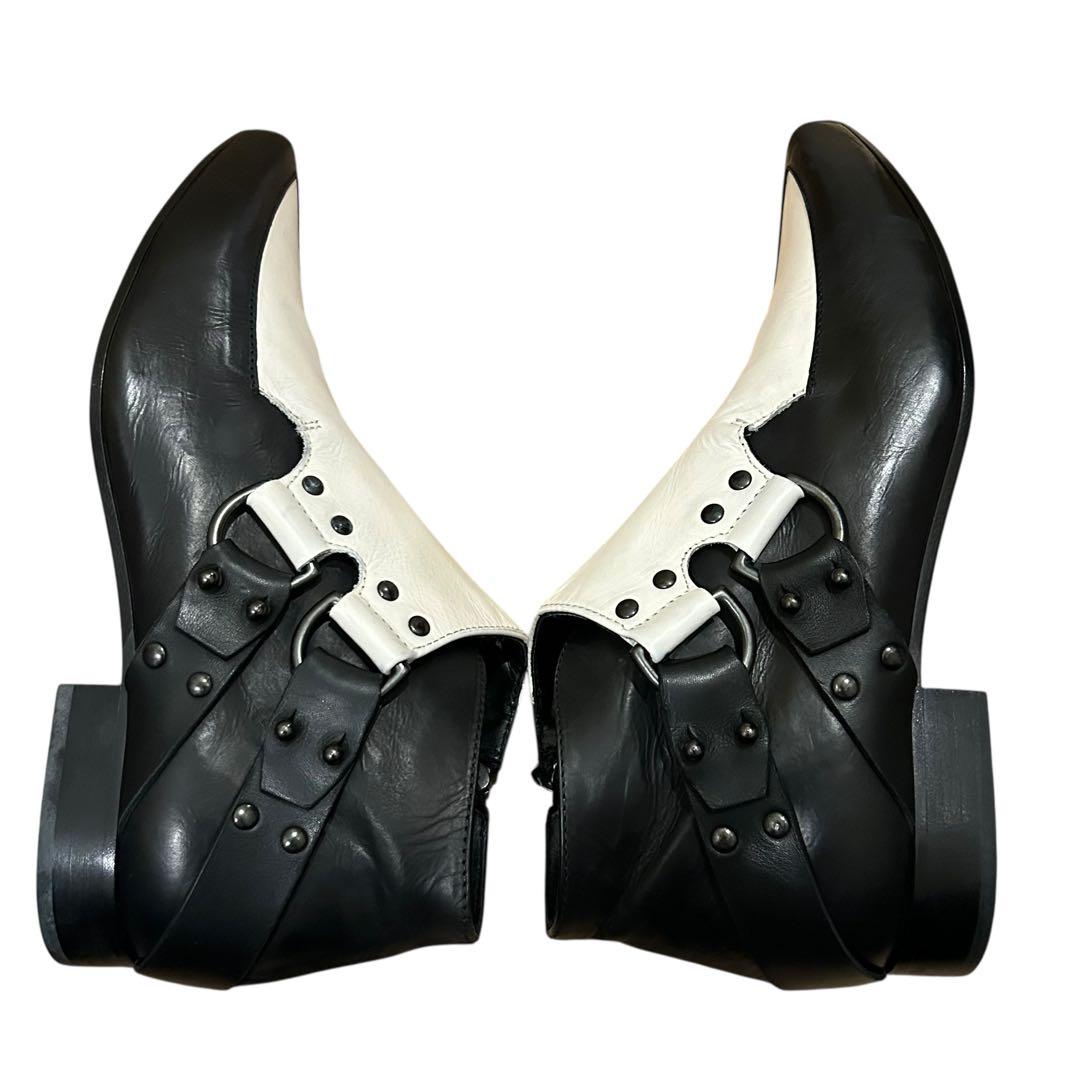 新品未使用　MCQ マックイーン　ポインテッドトゥ　ブーティ　モノトーン　革靴