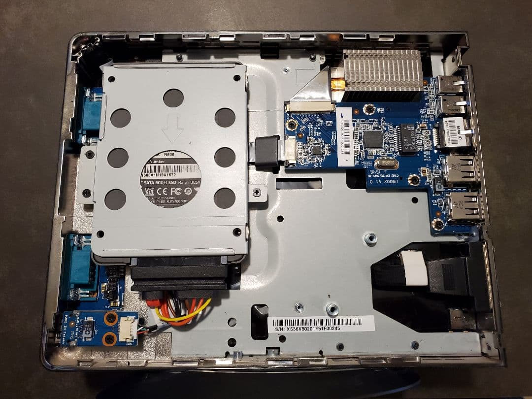 SHUTTLE XS36V5 (メモリ/SSD付き)