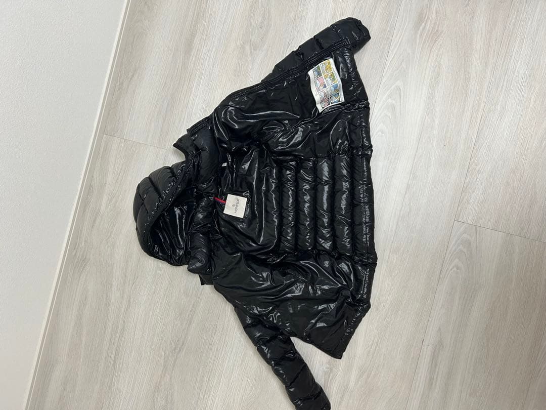 モンクレール MONCLER bady ダウン 黒