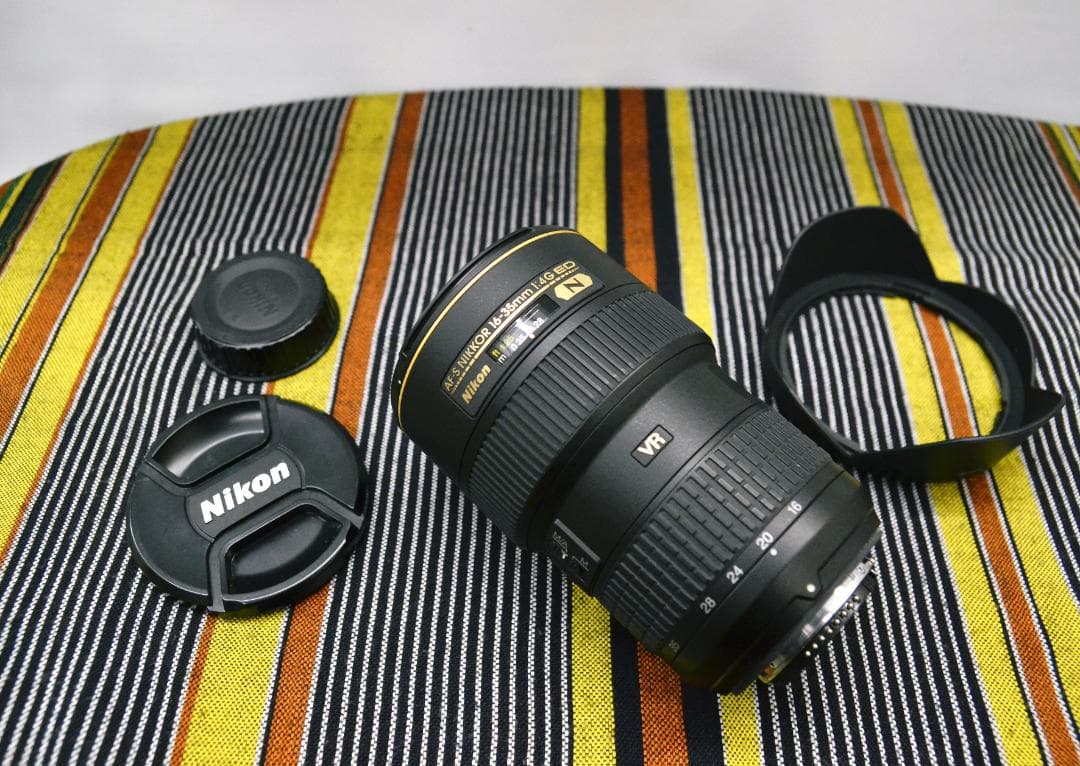 Nikon AF-S NIKKOR 16-35mm F4 VRレンズ