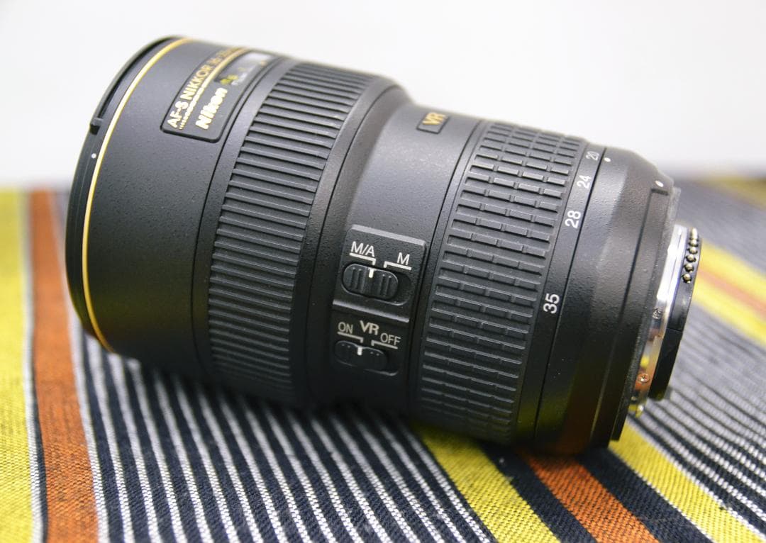 Nikon AF-S NIKKOR 16-35mm F4 VRレンズ