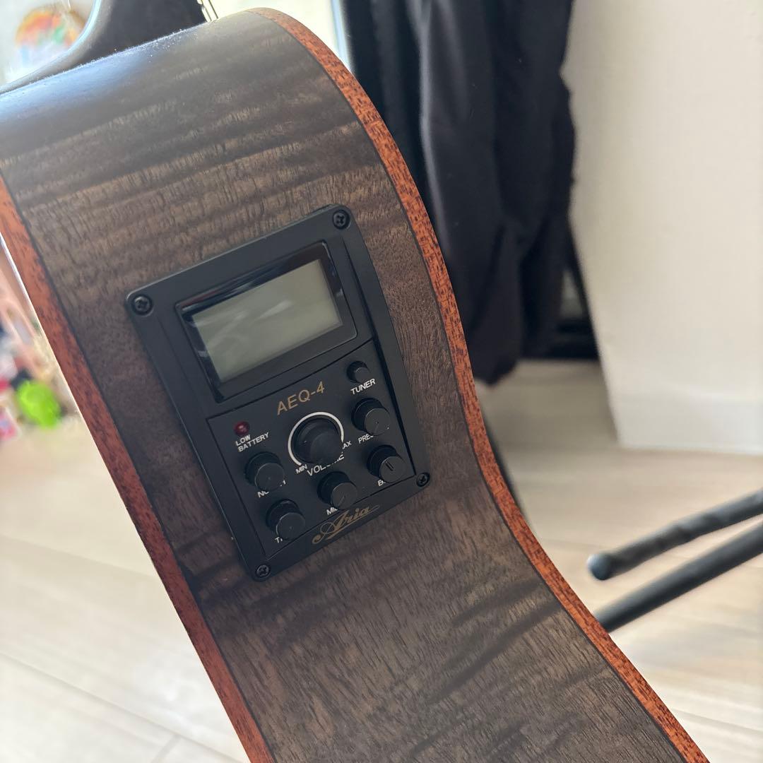 は*ん様 【美品】Aria EST.1956 アコースティックギター　アコギ