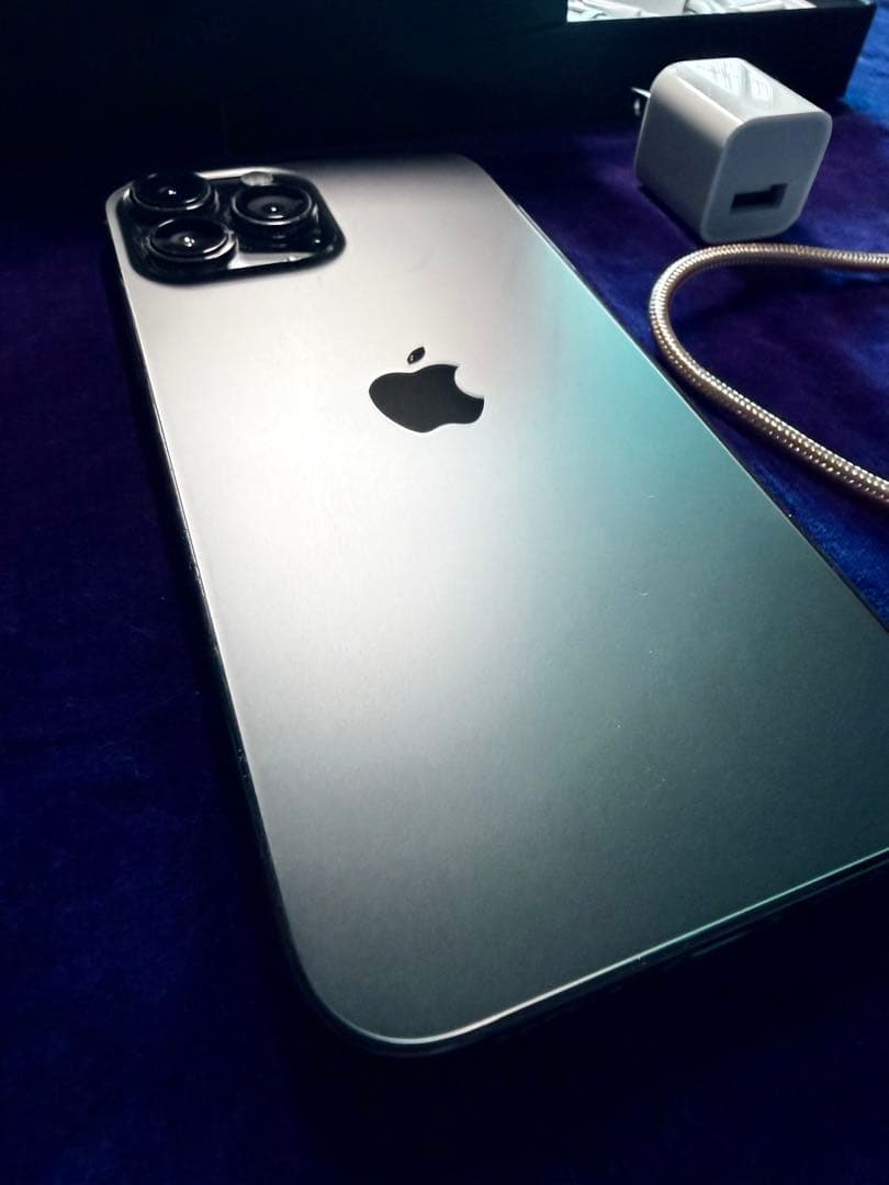 【美品4点セット】iPhone13 Pro Max 512GB SIMフリー版