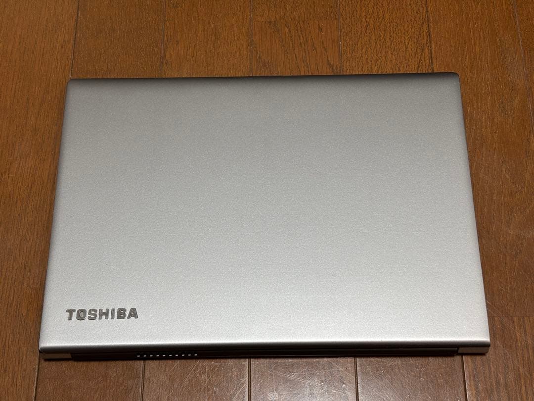 中古ノートパソコン　第7世代Core i5　メモリ16GB　SSD512GB