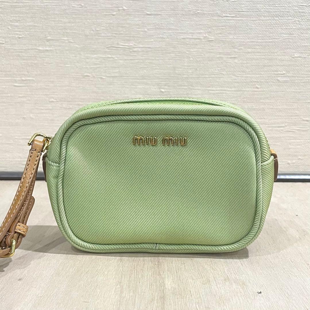 MIU MIU ミュウミュウ ポーチ ミニポーチ