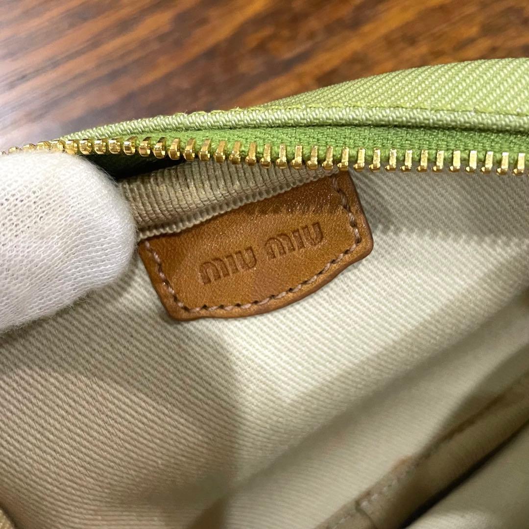 MIU MIU ミュウミュウ ポーチ ミニポーチ