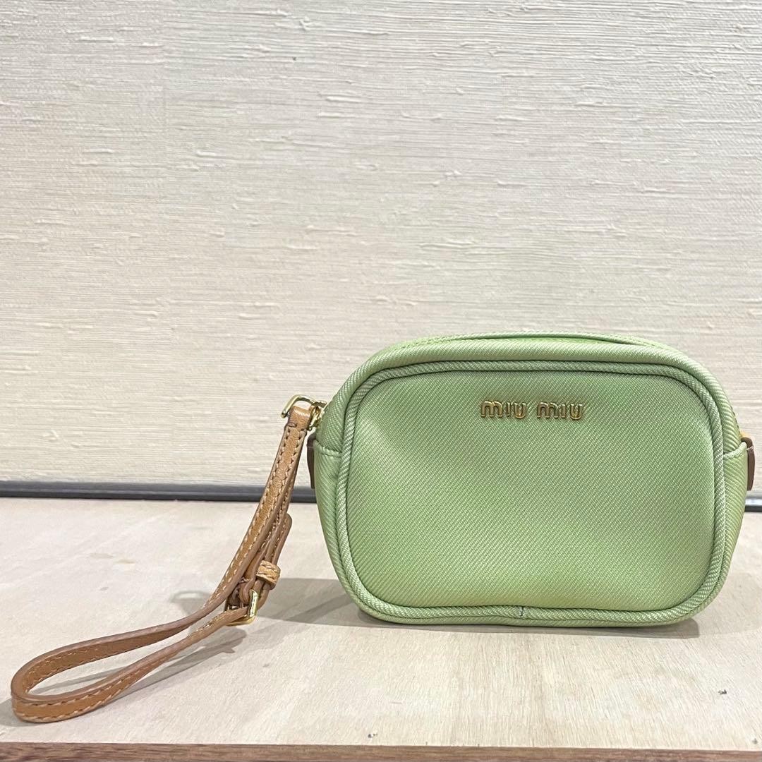 MIU MIU ミュウミュウ ポーチ ミニポーチ