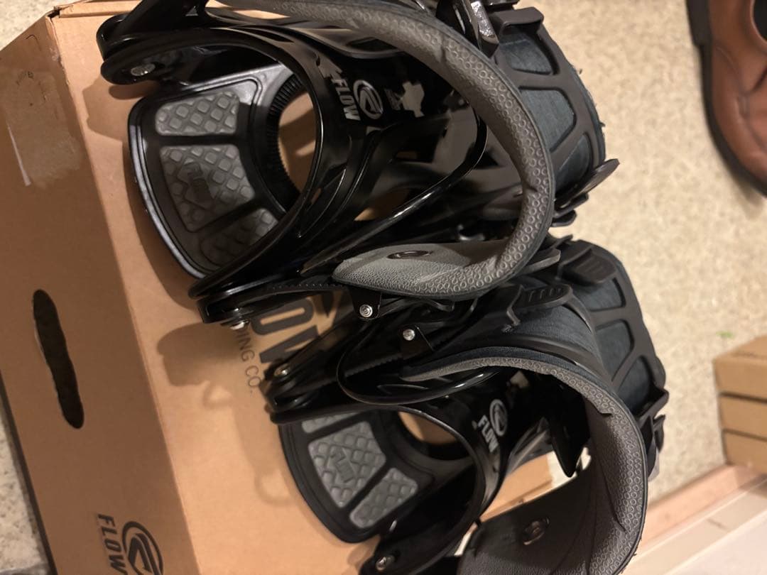 FLOW SNB ビンディング ブラック 元箱付き　スノーボード　サイズL