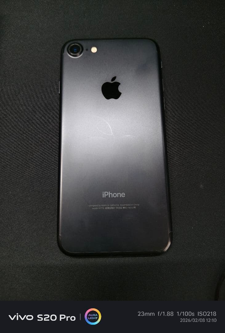 スマートフォン本体 iPhone 7 128GB