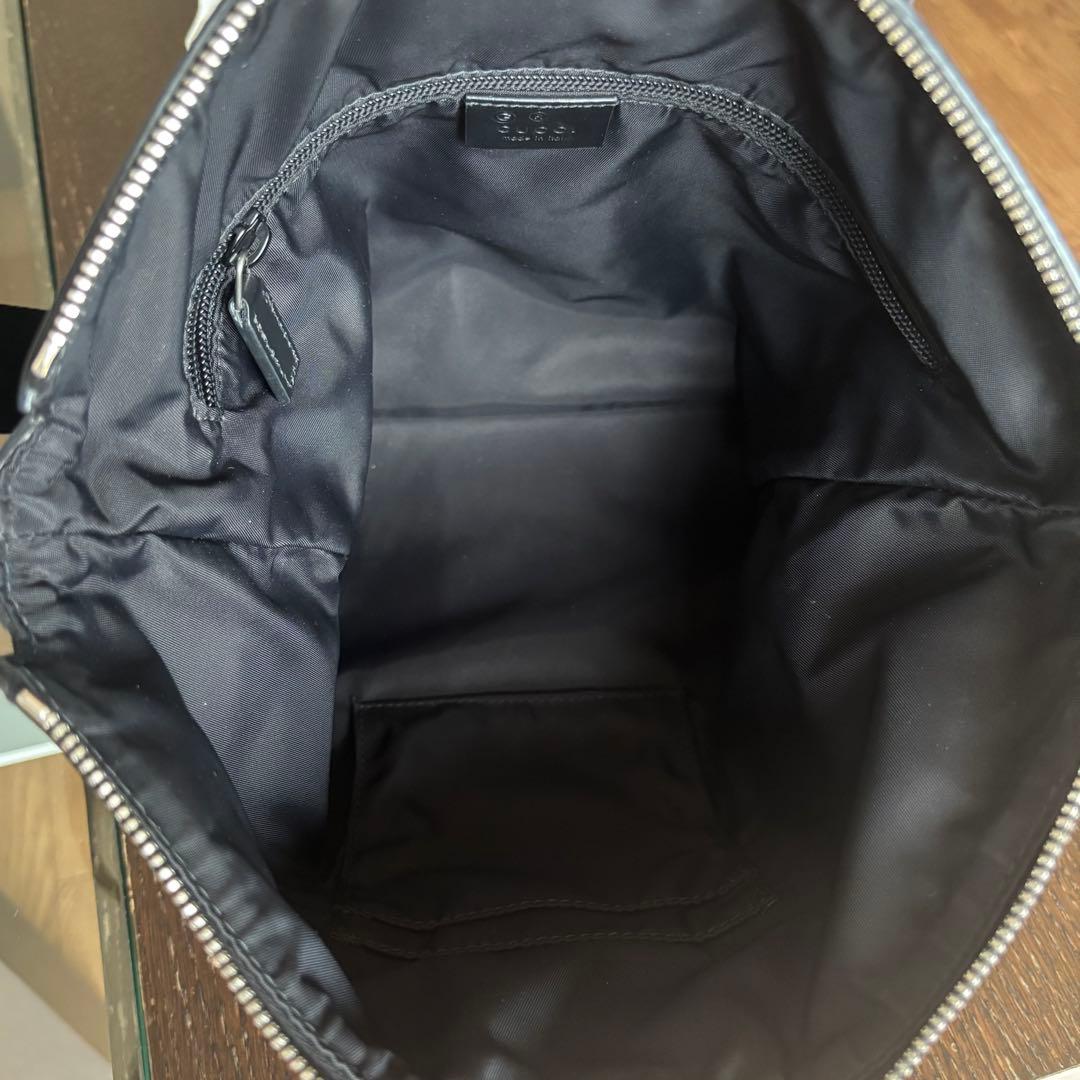 【美品】グッチ　ナイロン メッセンジャーバッグ　ショルダーバッグ