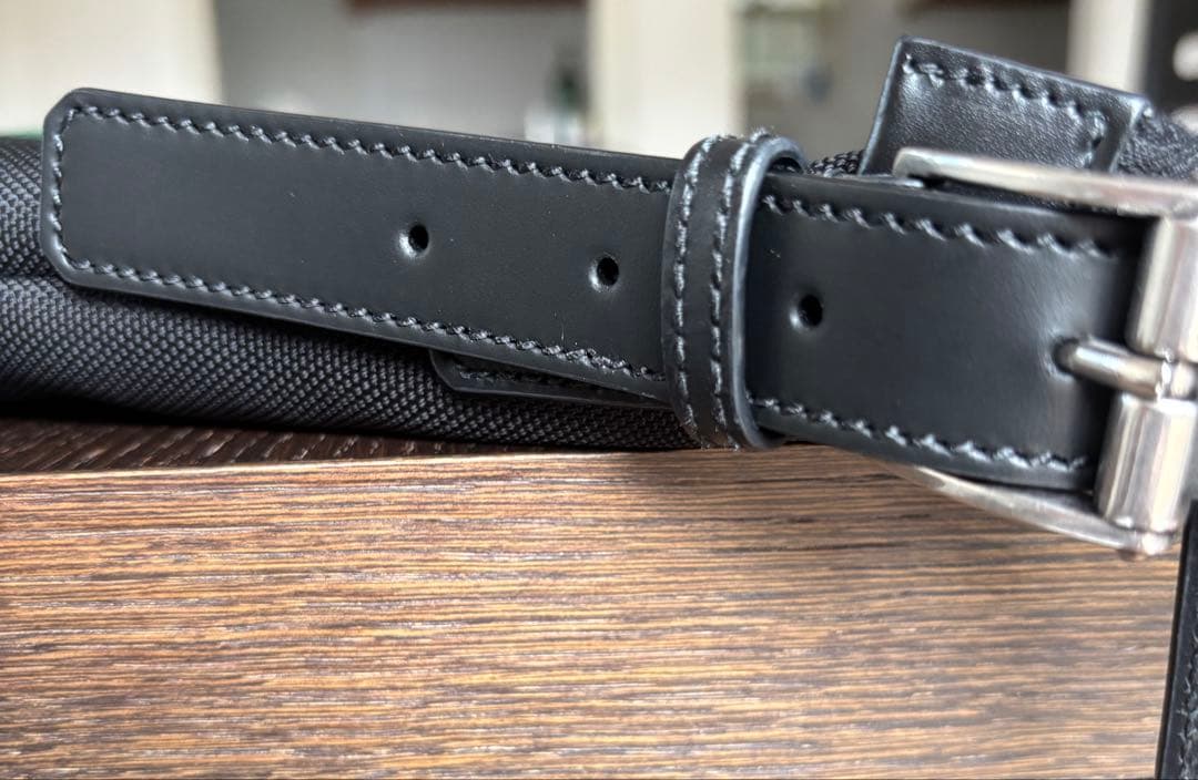 【美品】グッチ　ナイロン メッセンジャーバッグ　ショルダーバッグ