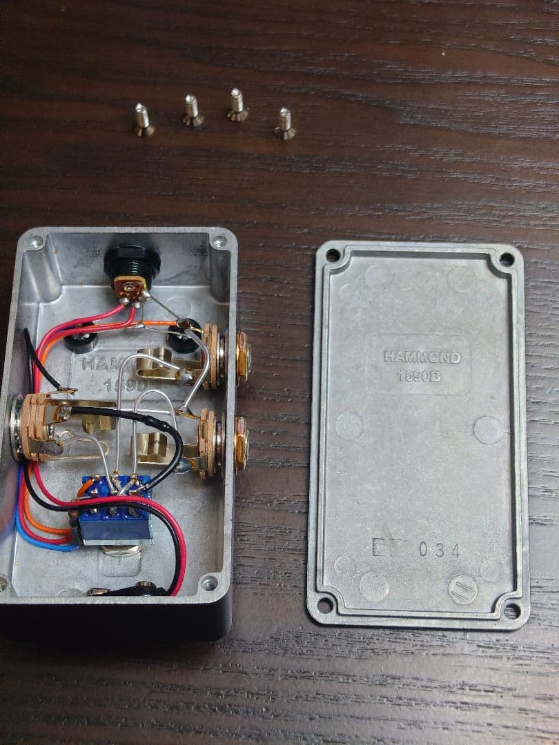 ギター Freedom Custom Guitar AB Switch Box