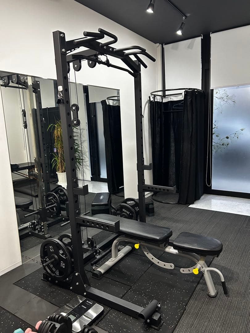 【今月引き取り可能な方へ投げ売り‼️】パワーラック 懸垂バー付き