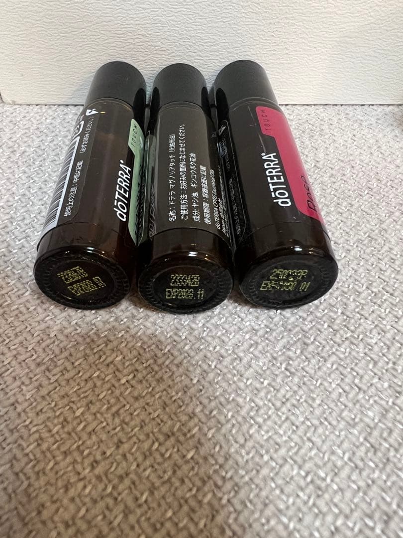 【値下げ】ドテラ エッセンシャルオイル26本セット/タッチ3本/ディフューザー