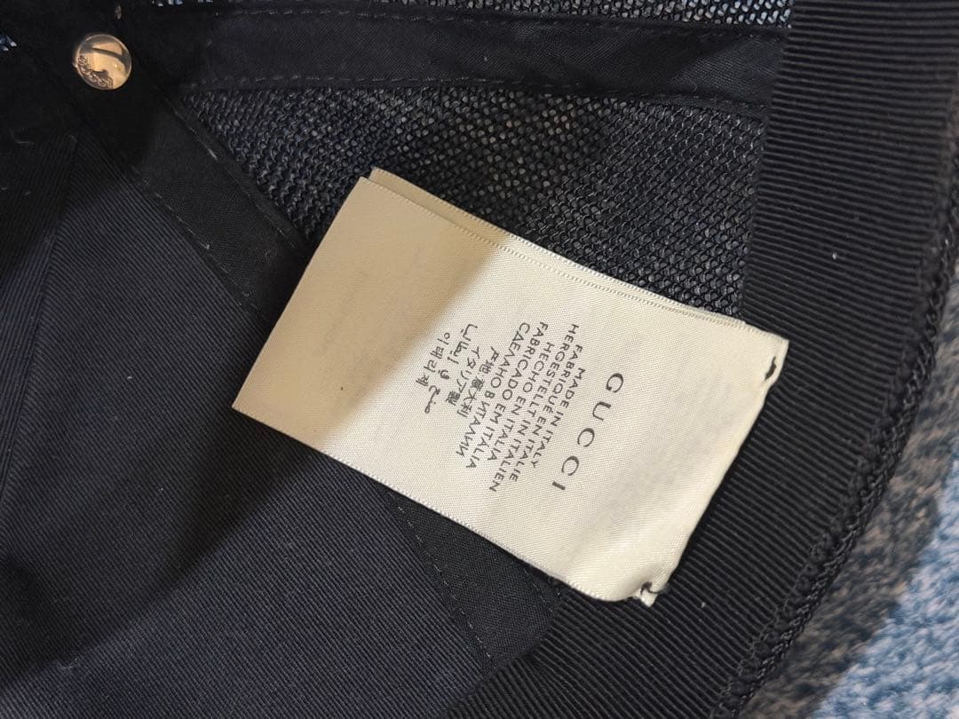 GUCCI ブラック ベースボールキャップ