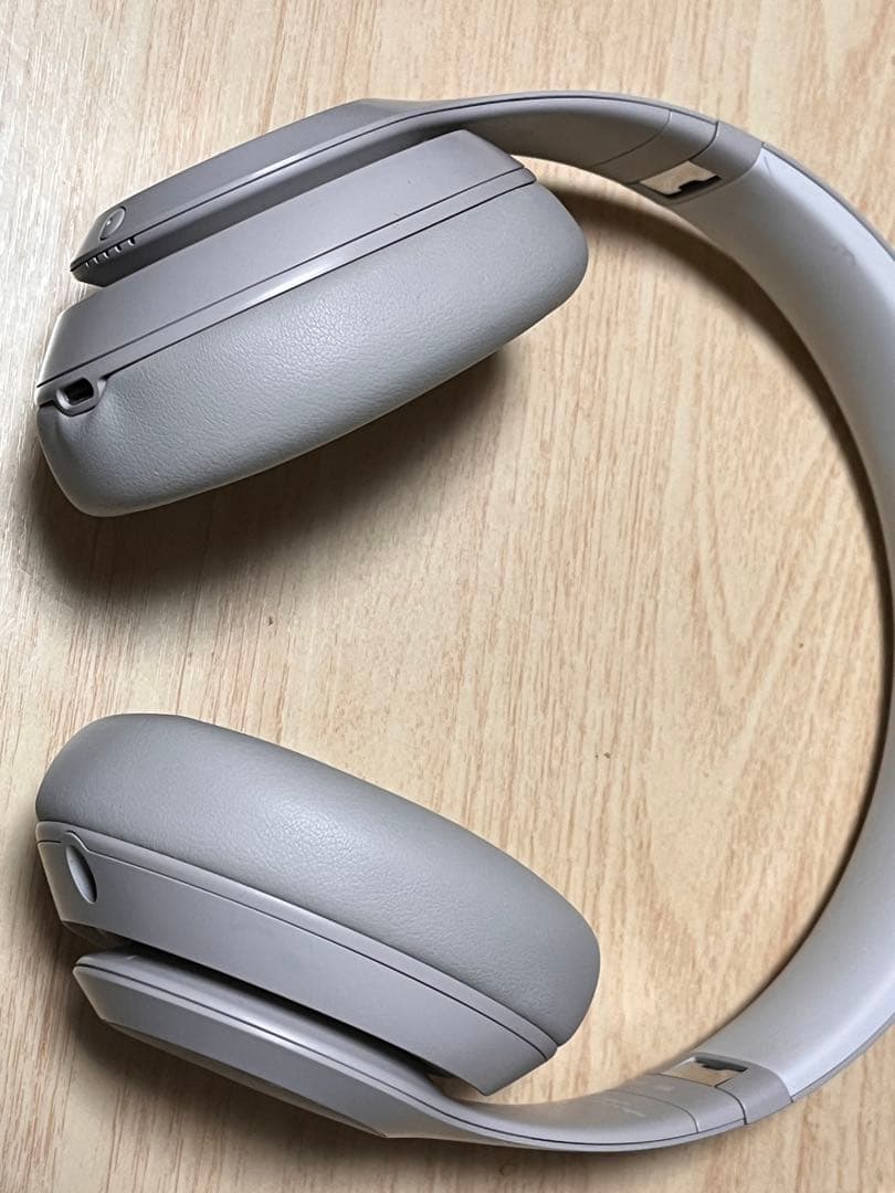 Beats Studio Pro ワイヤレスヘッドフォン サンドストーン