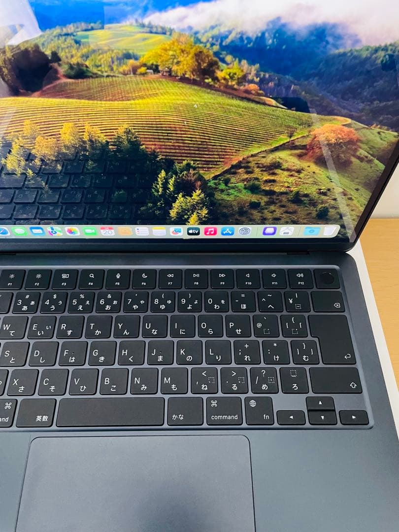 美品　MacBook Air M2チップ　バッテリー100%