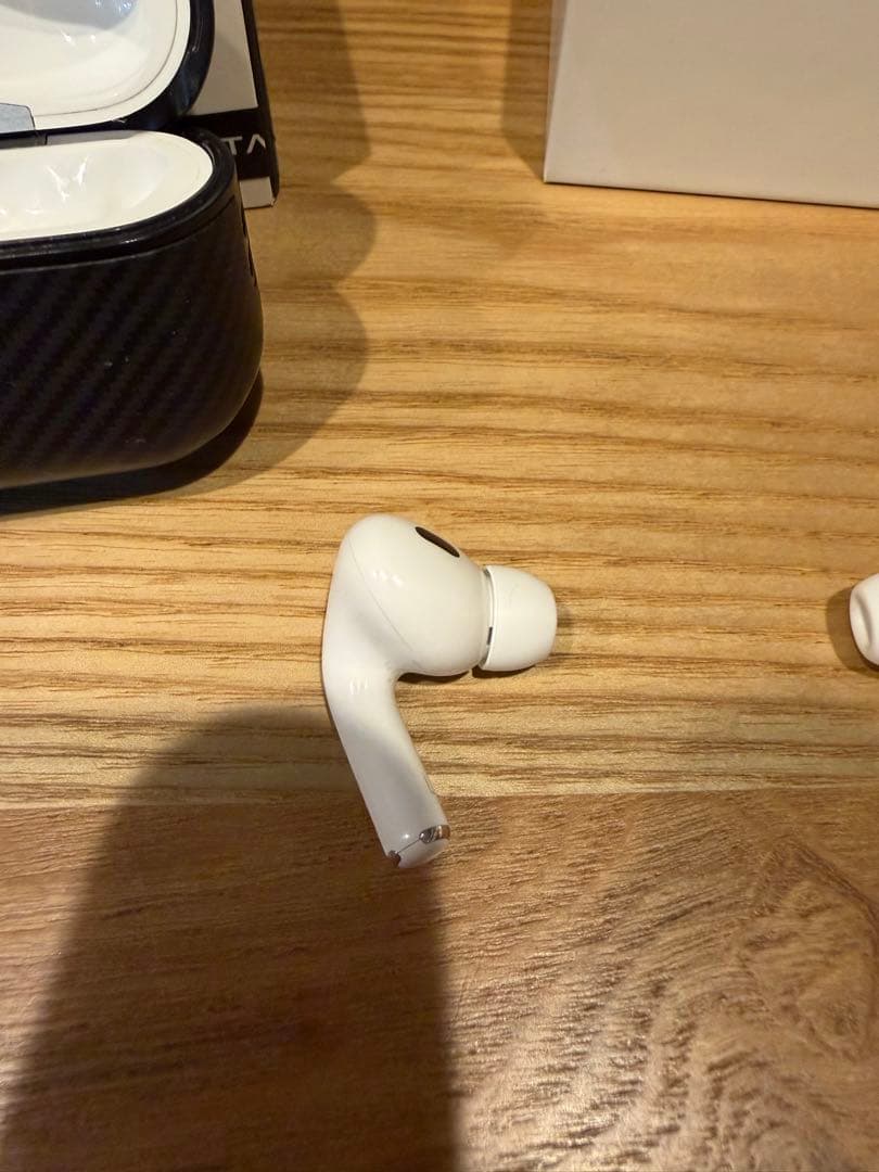 b0u AirPods Pro 2 本体