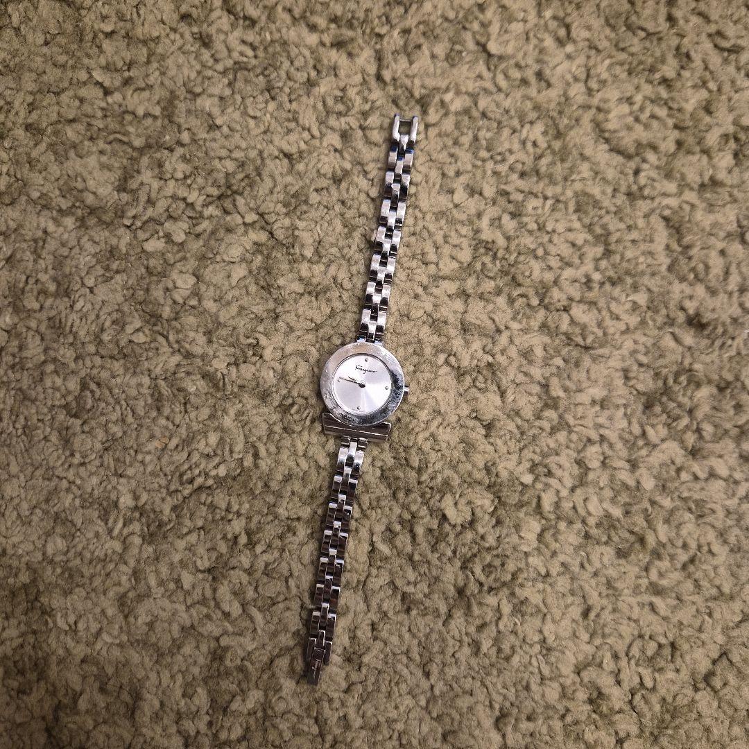 Salvatore Ferragamo 腕時計 シルバー