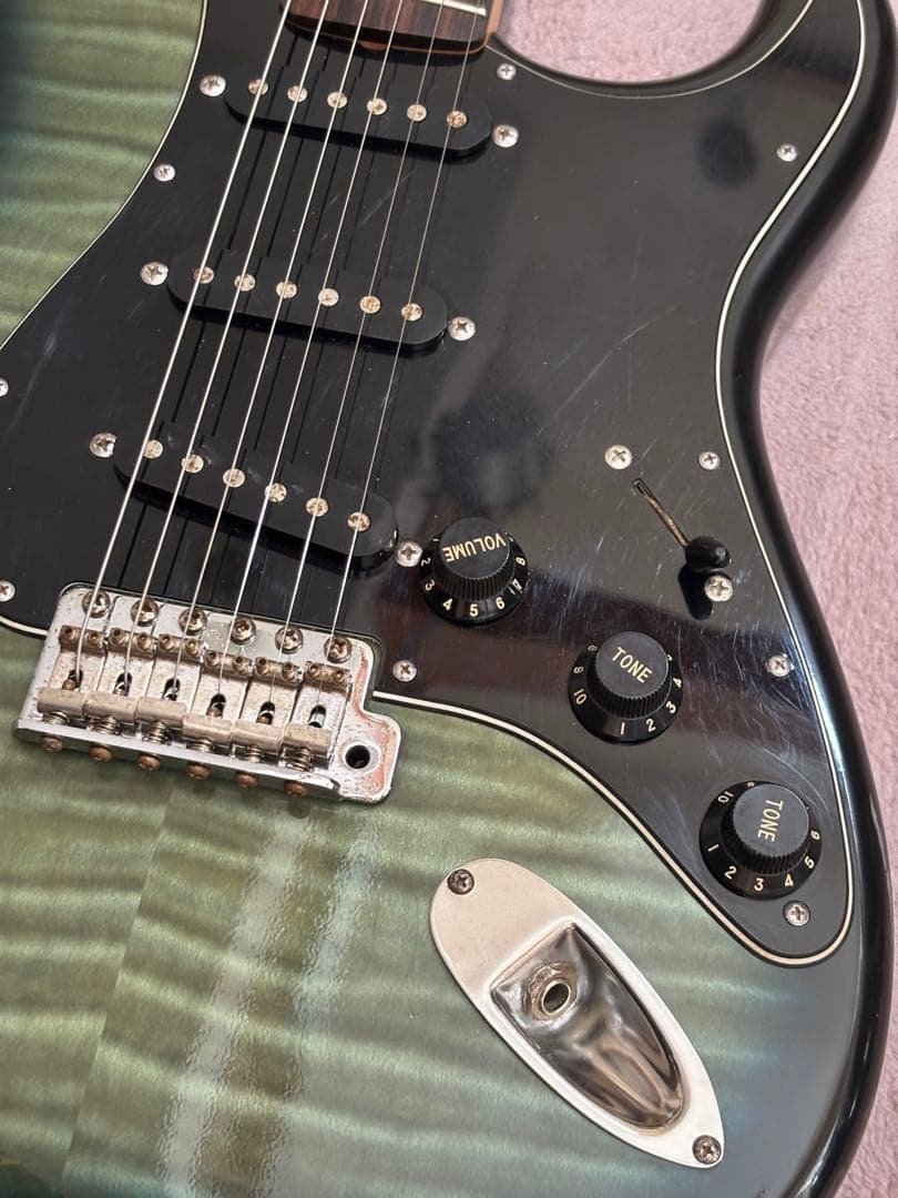 MIJフジゲン製　Squier by Fender Silver Series