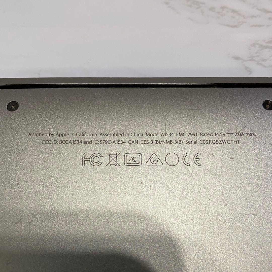 Apple MacBook Retina 12インチ（2017年モデル）
