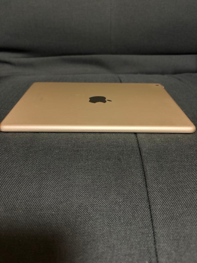 美品！iPad Wi-Fi 32GB ゴールド 2017年モデル