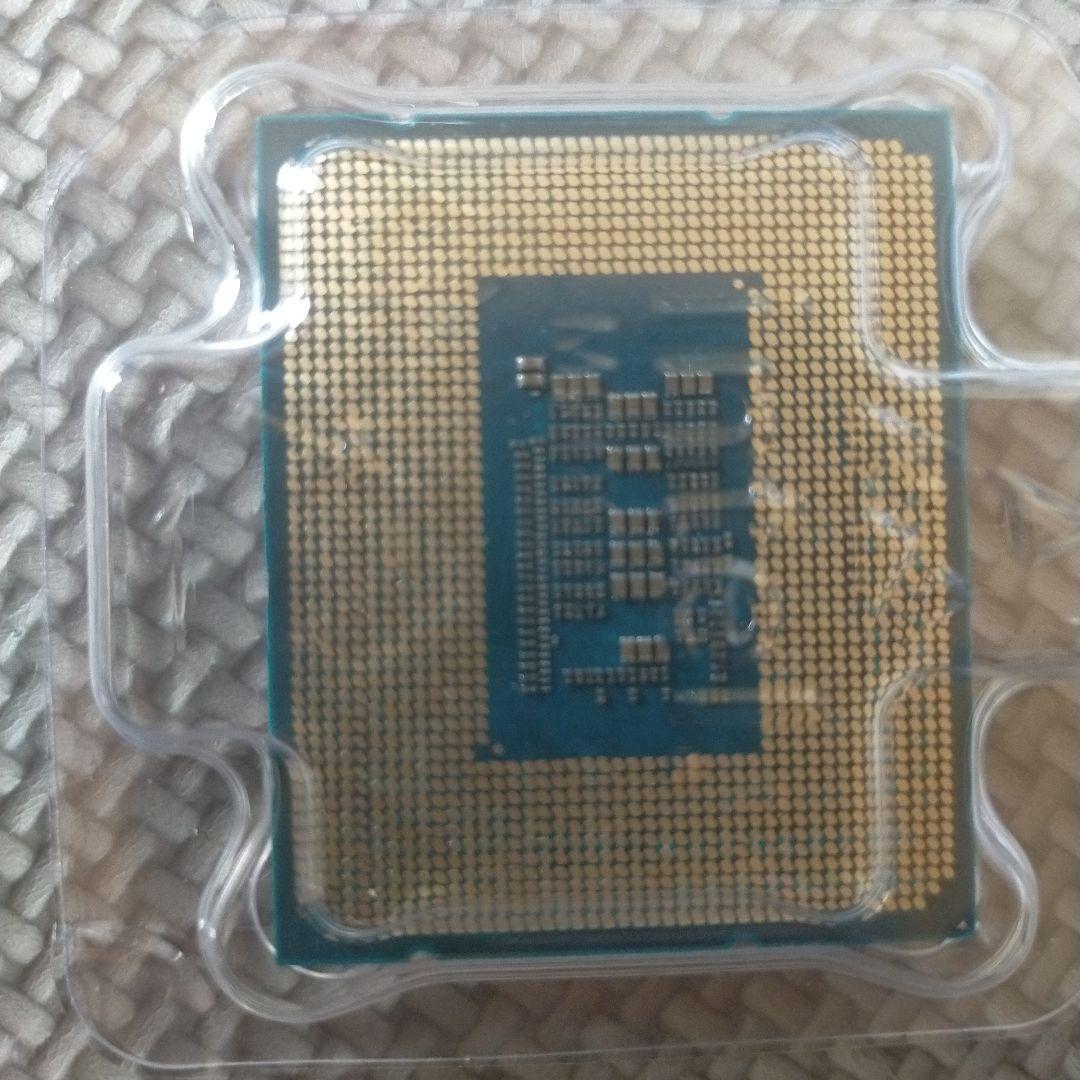 新品Intel i3-12100F CPU