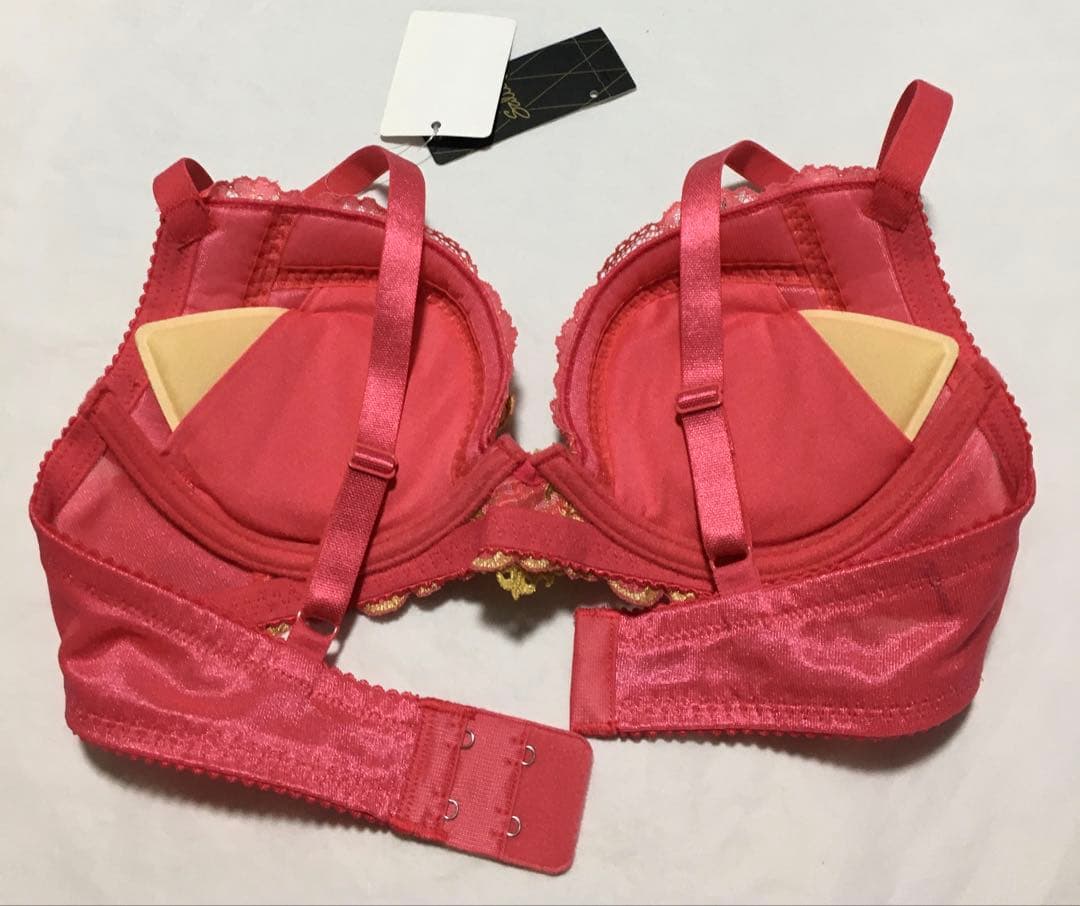 新品　ワコール　サルート 73G ブラジャーD70 ショーツM