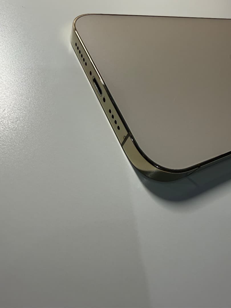 中古品【iPhone 12 Pro Max 256GB SIMフリー 動作確済】