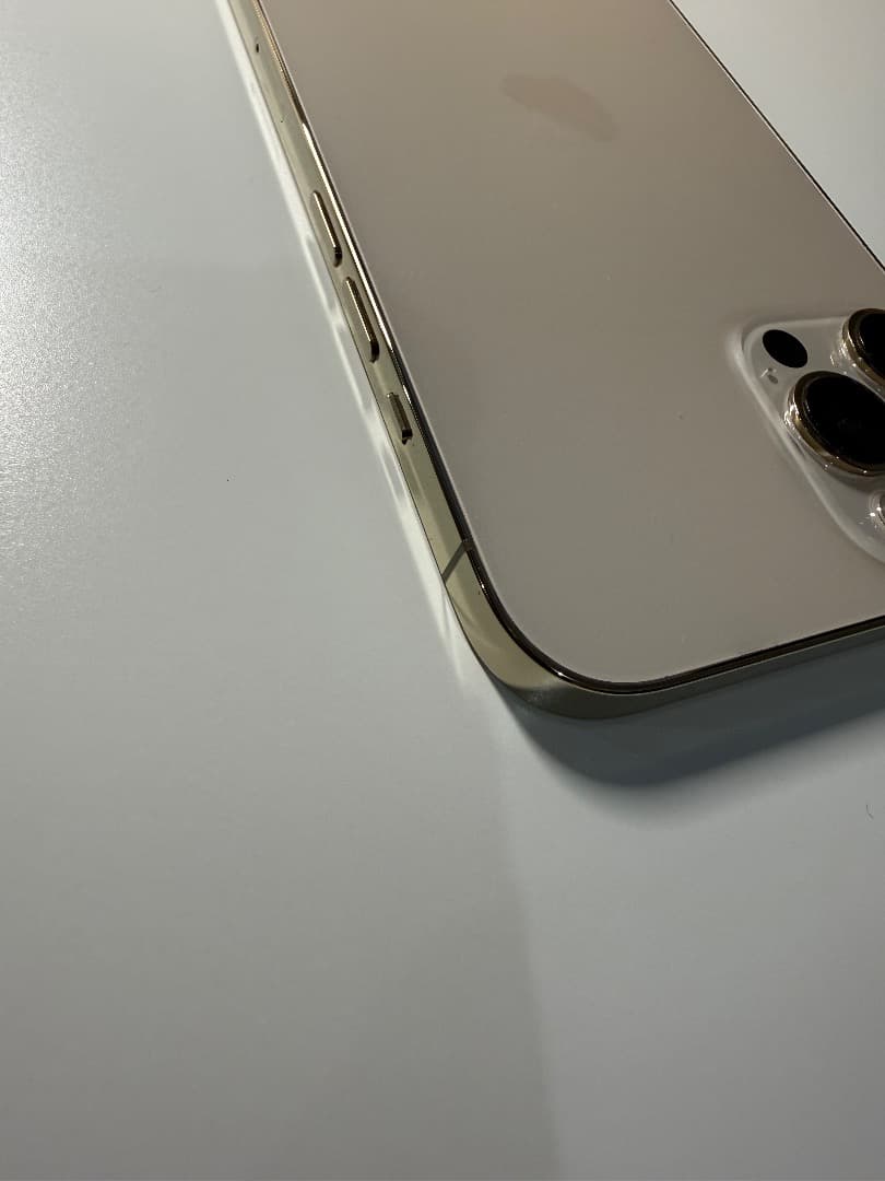 中古品【iPhone 12 Pro Max 256GB SIMフリー 動作確済】