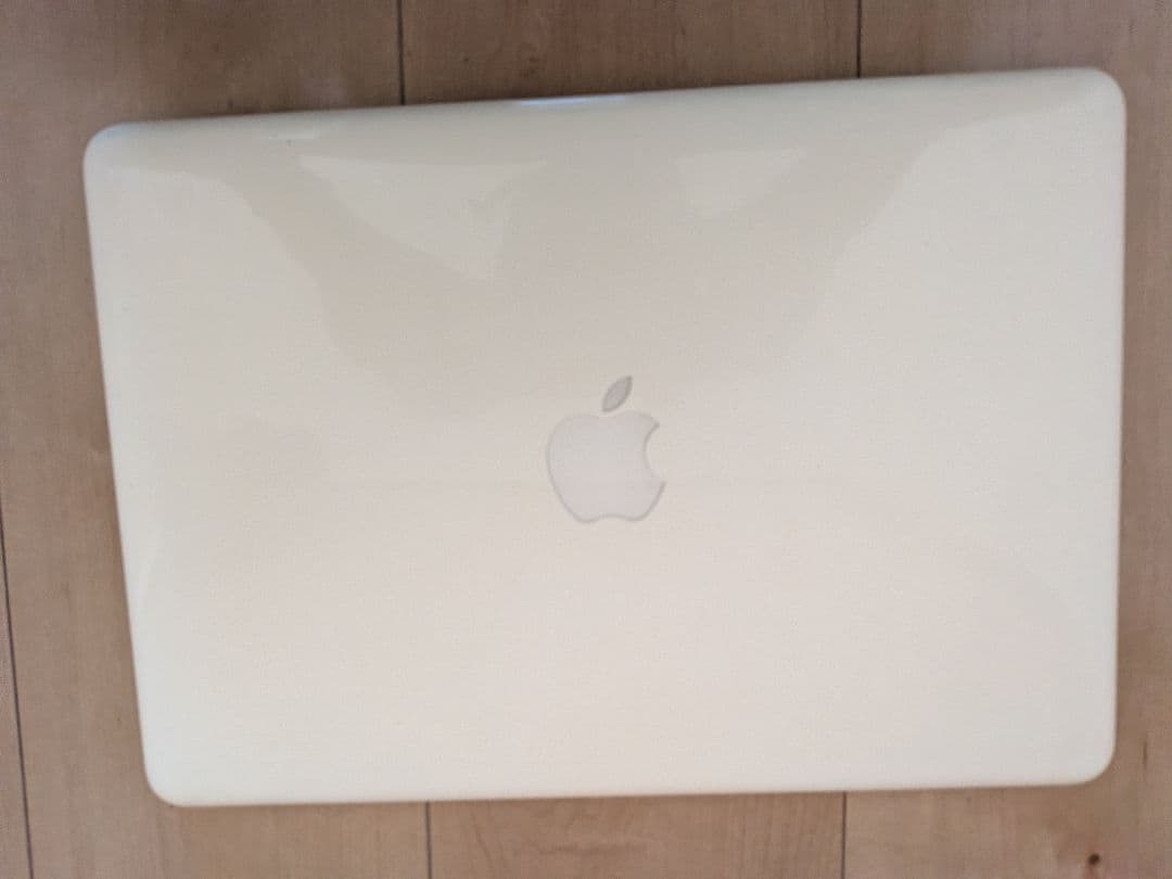 ジャンク品】Apple MacBook ホワイト