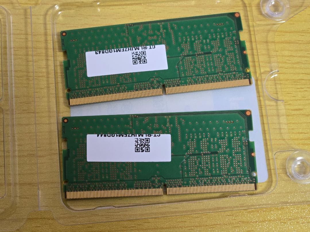 メモリー DDR5 SODIMM 8GB *2 (16GB)
